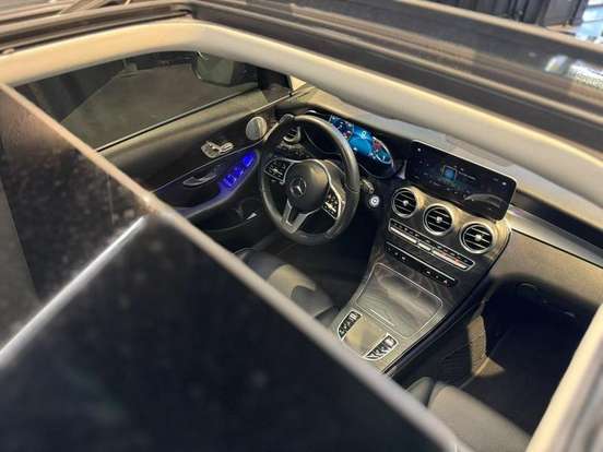 MERCEDES-BENZ-GLC 220d-2020