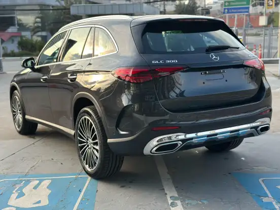 MERCEDES-BENZ-GLC 300-2026