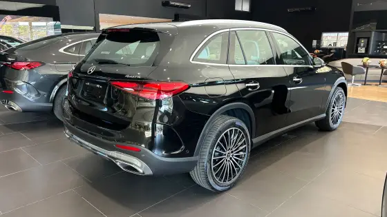 Mercedes-Benz GLC 300 2.0 Mhev AMG Line 4Matic 9G-Tronic