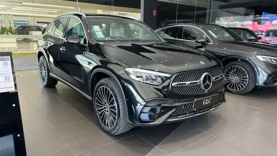 MERCEDES-BENZ-GLC 300-2025