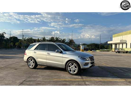 MERCEDES-BENZ-ML 350-3.5 BLUEEFFICIENCY SPORT 4X4 V6 GASOLINA 4P AUTOMÁTICO MERCEDES-BENZ-ML 350-2012