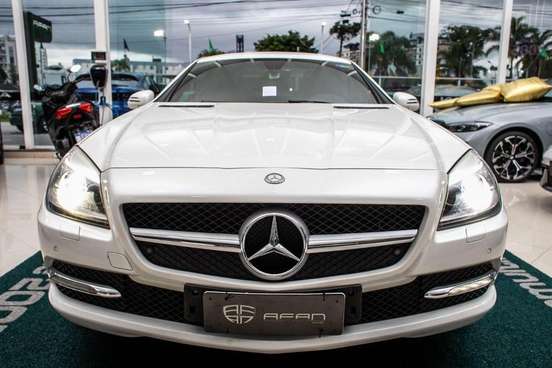 MERCEDES-BENZ-SLK 200-2011