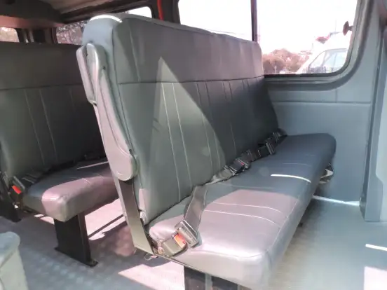 MERCEDES-BENZ-SPRINTER-2.2 415 CDI VAN 16 LUGARES TETO BAIXO 16V BI-TURBO DIESEL MANUAL MERCEDES-BENZ-SPRINTER-2015