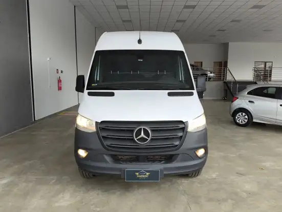 MERCEDES-BENZ-SPRINTER-2021