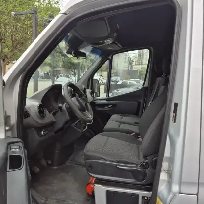 MERCEDES-BENZ-SPRINTER-2021