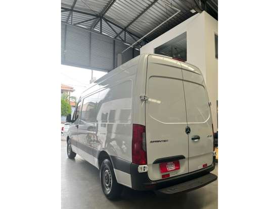 MERCEDES-BENZ-SPRINTER-2023