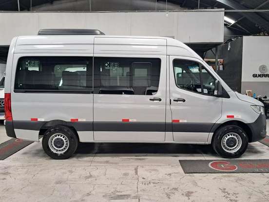 MERCEDES-BENZ-SPRINTER-2025