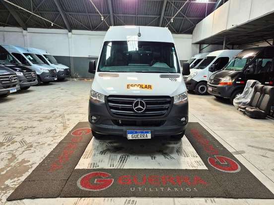 MERCEDES-BENZ-SPRINTER-2023