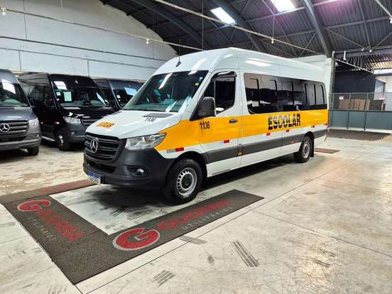 MERCEDES-BENZ-SPRINTER-2023