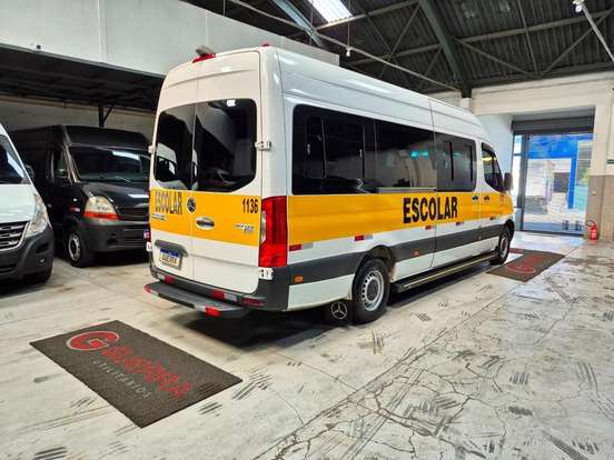MERCEDES-BENZ-SPRINTER-2023