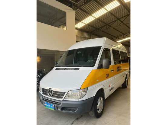 MERCEDES-BENZ-SPRINTER-2011