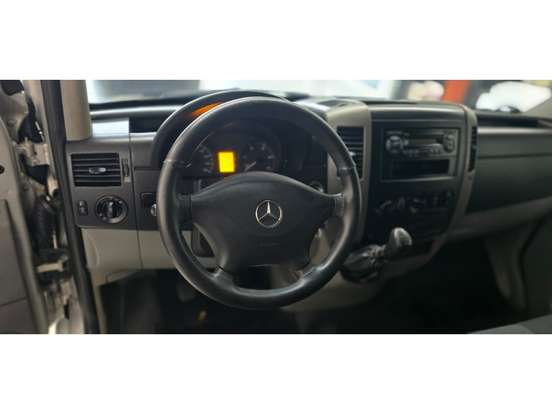 MERCEDES-BENZ-SPRINTER-2.2 415 CDI FURGÃO 14 BI-TURBO DIESEL MANUAL MERCEDES-BENZ-SPRINTER-2015