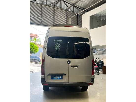 MERCEDES-BENZ-SPRINTER-2020