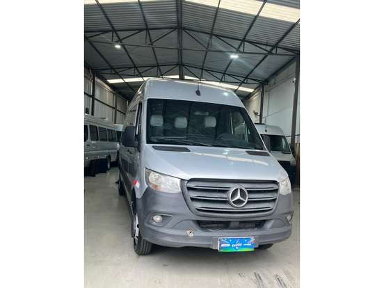 MERCEDES-BENZ-SPRINTER-2021