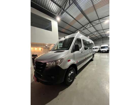 MERCEDES-BENZ-SPRINTER-2020
