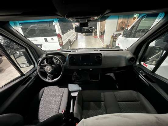 MERCEDES-BENZ-SPRINTER-2020