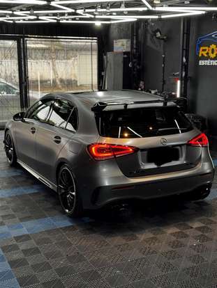 MERCEDES-BENZ-A 35 AMG-2020