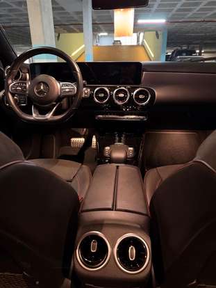 MERCEDES-BENZ-A 35 AMG-2020