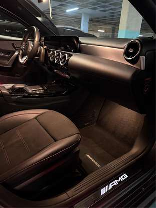 MERCEDES-BENZ-A 35 AMG-2020