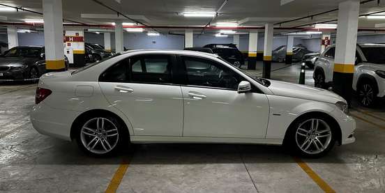 MERCEDES-BENZ-C 180-2012