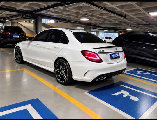 MERCEDES-BENZ-C 300-2019