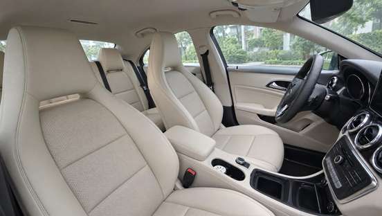 MERCEDES-BENZ-CLA 180-2018