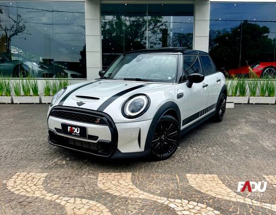 Mini Cooper 2.0 16V Twinpower Gasolina S 4P Steptronic