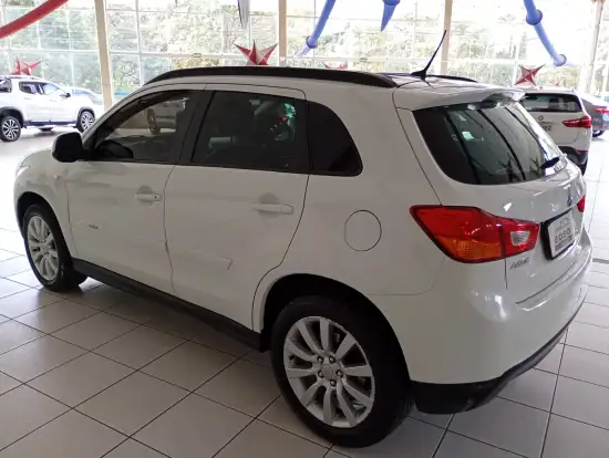MITSUBISHI-ASX-2014