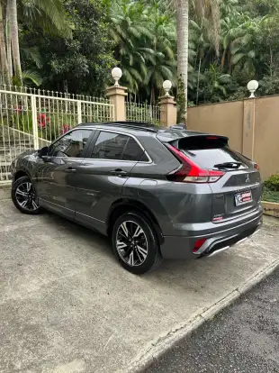 MITSUBISHI-ECLIPSE CROSS-2024