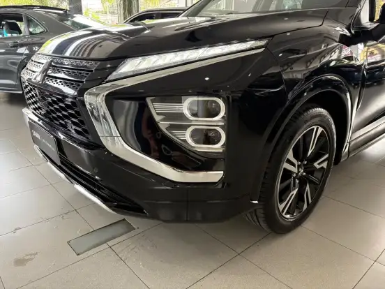 MITSUBISHI-ECLIPSE CROSS-2023