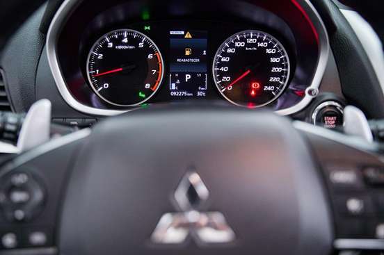 MITSUBISHI-ECLIPSE CROSS-2022