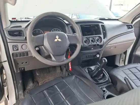 MITSUBISHI-L200 TRITON-2021