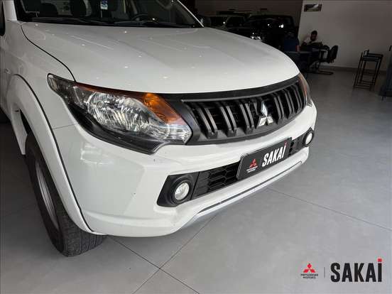 MITSUBISHI-L200 TRITON-2023
