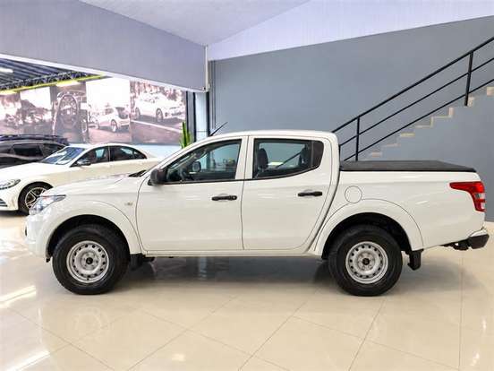 MITSUBISHI-L200 TRITON-2.4 16V TURBO DIESEL SPORT GLS CD 4P 4X4 AUTOMÁTICO MITSUBISHI-L200 TRITON-2023