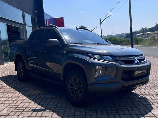 MITSUBISHI-L200 TRITON-2.4 16V TURBO DIESEL SPORT GLS CD 4P 4X4 AUTOMÁTICO MITSUBISHI-L200 TRITON-2024