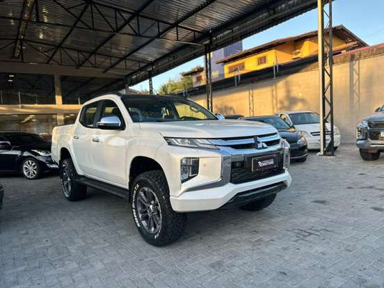 MITSUBISHI-L200 TRITON-2.4 16V TURBO DIESEL SPORT HPE CD 4P 4X4 AUTOMÁTICO MITSUBISHI-L200 TRITON-2021