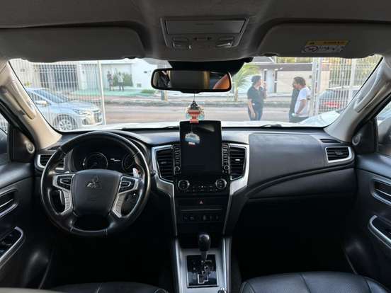 MITSUBISHI-L200 TRITON-2021