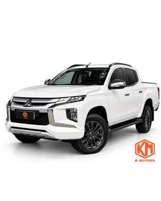 MITSUBISHI-L200 TRITON-2025