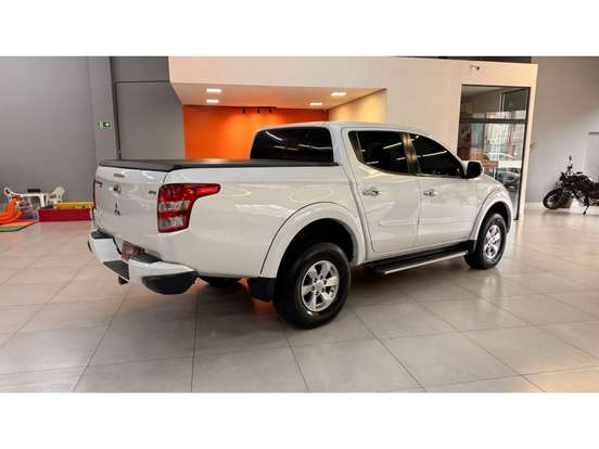 MITSUBISHI-L200 TRITON-2017