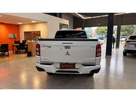 MITSUBISHI-L200 TRITON-2.4 16V TURBO DIESEL SPORT HPE TOP CD 4P 4X4 AUTOMÁTICO MITSUBISHI-L200 TRITON-2017