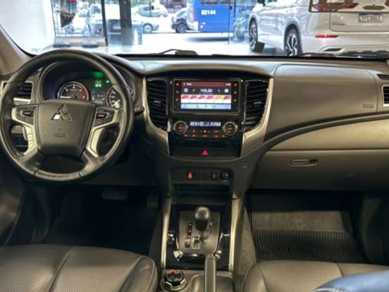 MITSUBISHI-L200 TRITON-2.4 16V TURBO DIESEL SPORT HPE-S CD 4P 4X4 AUTOMÁTICO MITSUBISHI-L200 TRITON-2019