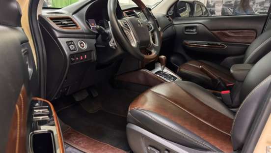 MITSUBISHI-L200 TRITON-2024