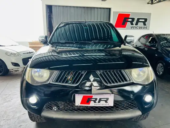 MITSUBISHI-L200 TRITON-3.2 HPE 4X4 CD 16V TURBO INTERCOOLER DIESEL 4P AUTOMÁTICO MITSUBISHI-L200 TRITON-2010