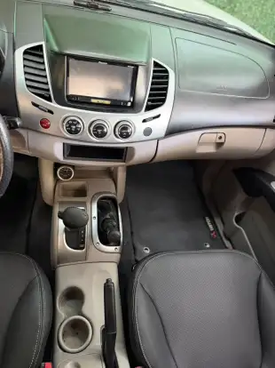 MITSUBISHI-L200 TRITON-2011
