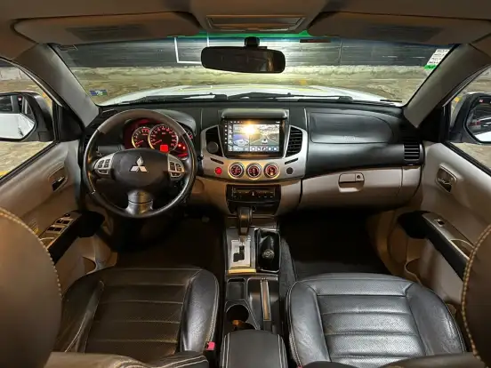 MITSUBISHI-L200 TRITON-2015