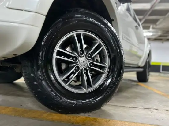 MITSUBISHI-L200 TRITON-3.5 HPE 4X4 CD V6 24V FLEX 4P AUTOMÁTICO MITSUBISHI-L200 TRITON-2015