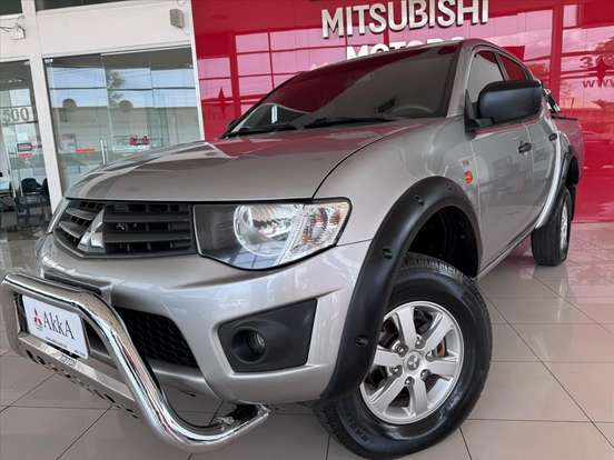 MITSUBISHI-L200 TRITON-3.2 GLX 4X4 CD 16V TURBO INTERCOLER DIESEL 4P MANUAL MITSUBISHI-L200 TRITON-2016