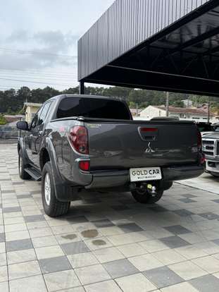 MITSUBISHI-L200 TRITON-2011