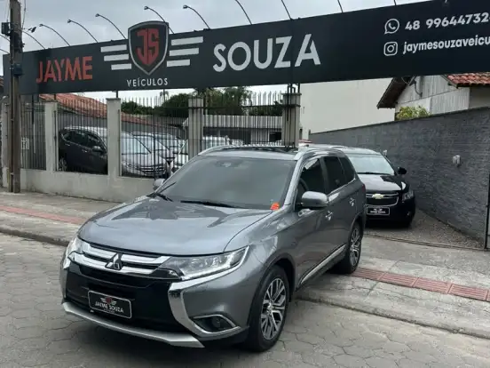 MITSUBISHI-OUTLANDER-2.2 4X4 16V DIESEL 4P AUTOMÁTICO MITSUBISHI-OUTLANDER-2018