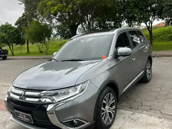 MITSUBISHI-OUTLANDER-2.2 4X4 16V DIESEL 4P AUTOMÁTICO MITSUBISHI-OUTLANDER-2018